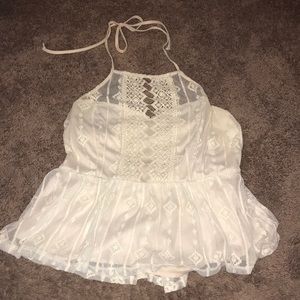 White/offwhite halter tank